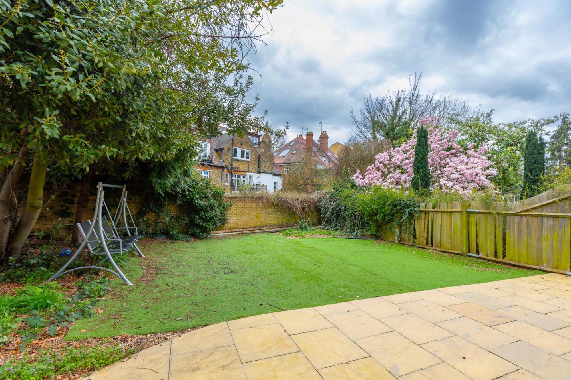 Lovely 2br In Peaceful Hampstead, Nw Londra