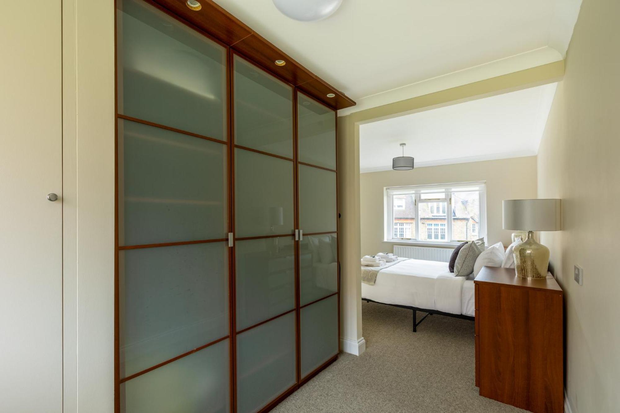 Lovely 2br In Peaceful Hampstead, Nw Londra